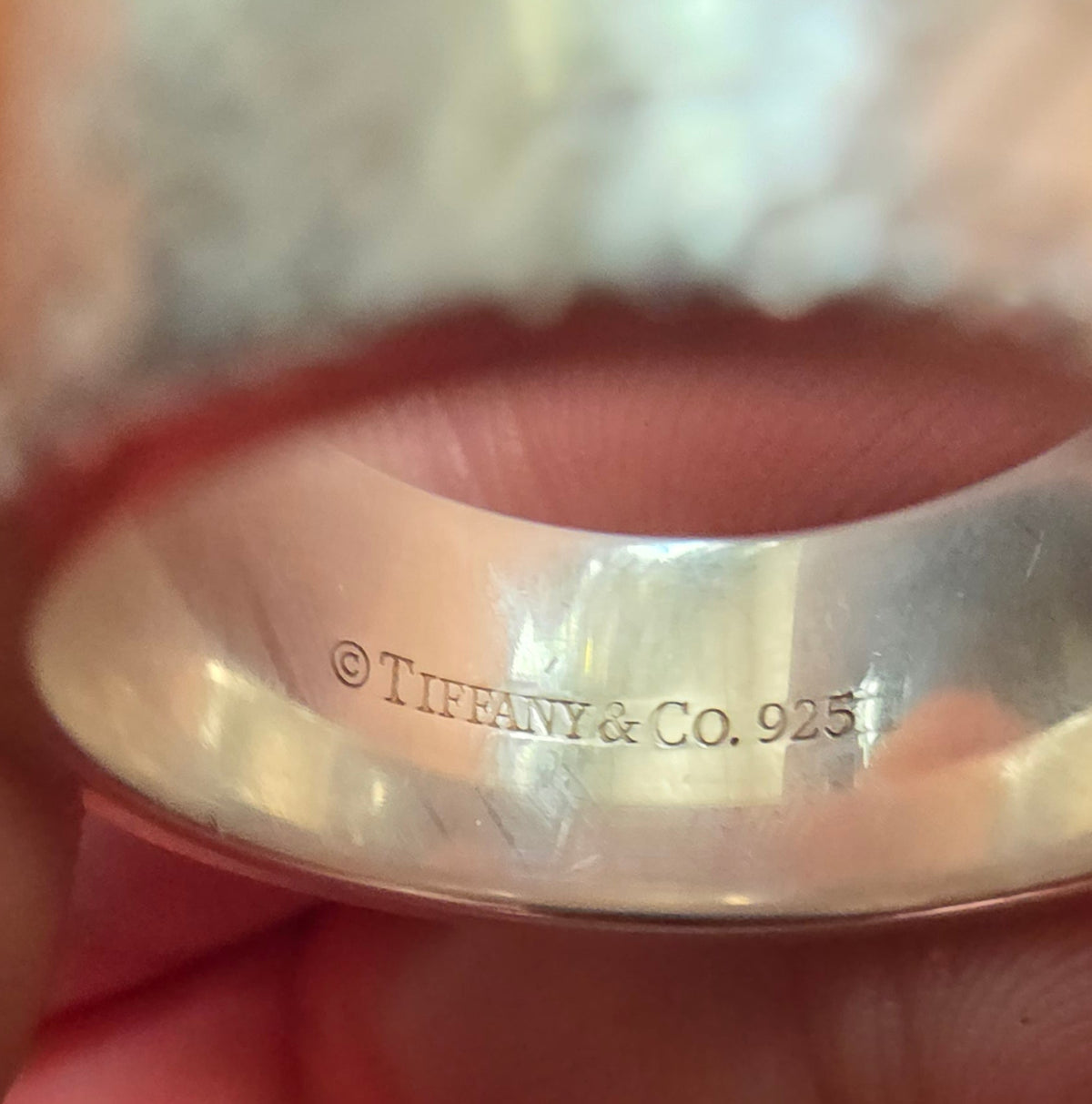 Tiffany & Co. Notes Fifth Avenue Band Ring – Size R½