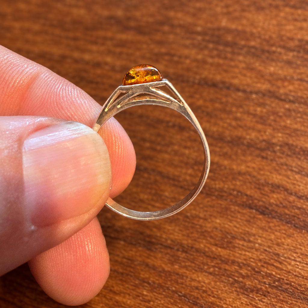 925 Sterling Silver Amber Ring – Size Y½