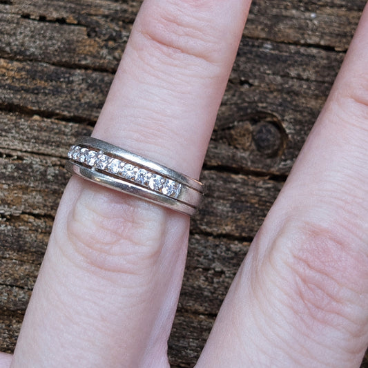 925 Sterling Silver Zirconia Band Ring – Size P½