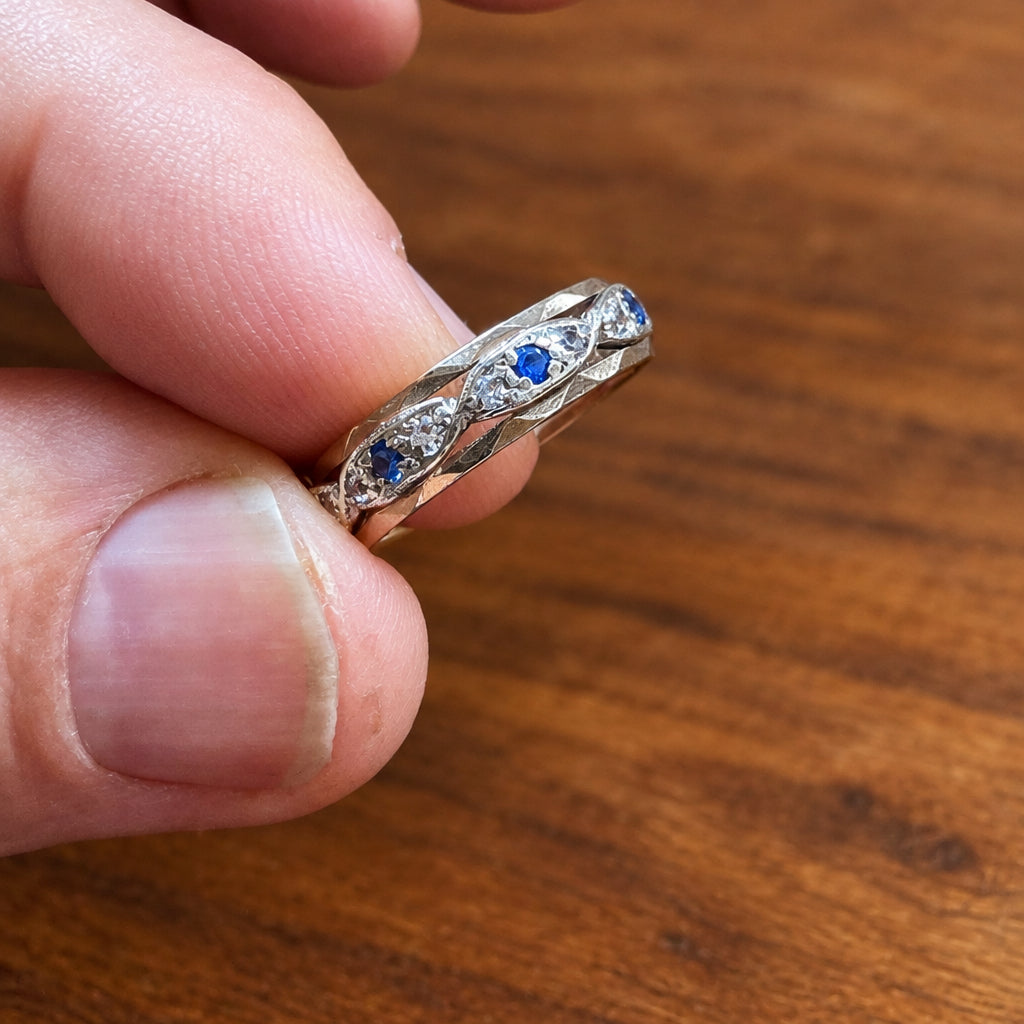 9ct Gold Sapphire & Diamond Twisted Eternity Ring – Size N