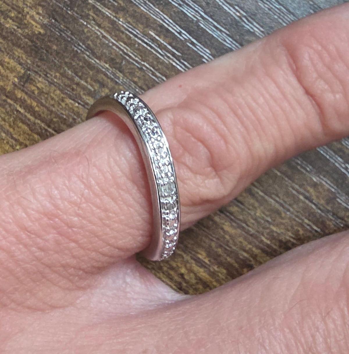 Bradford Gold Exchange Silver Cubic Zirconia Twisted Band Ring – Size N