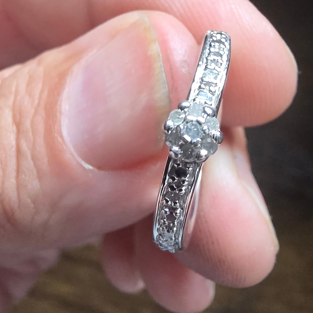 Bradford Gold Exchange 925 Silver Zirconia Twisted Ring
