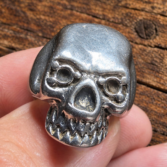 One-Off Detailed Silver Skull Ring – Size N