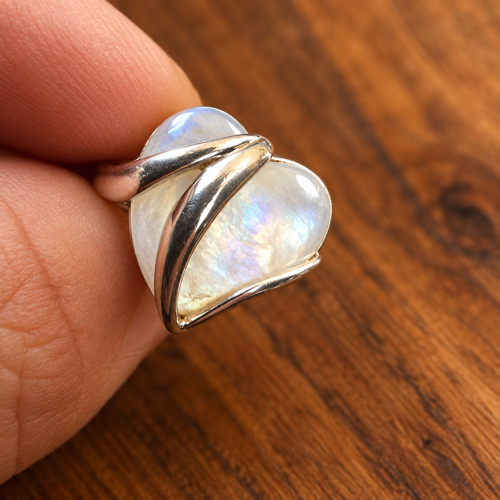 Mother of Pearl Heart Ring in 925 Silver – Size L