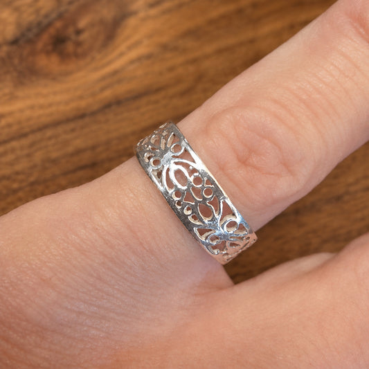 925 Silver Filigree Cut-Out Ring, Size L