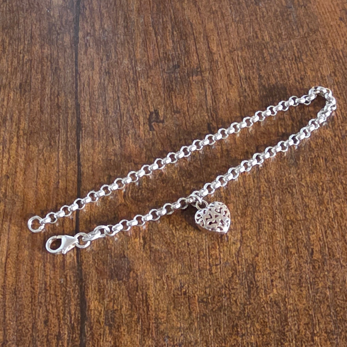 Belcher Chain Bracelet with Filigree Heart Charm, 7.5 Inches
