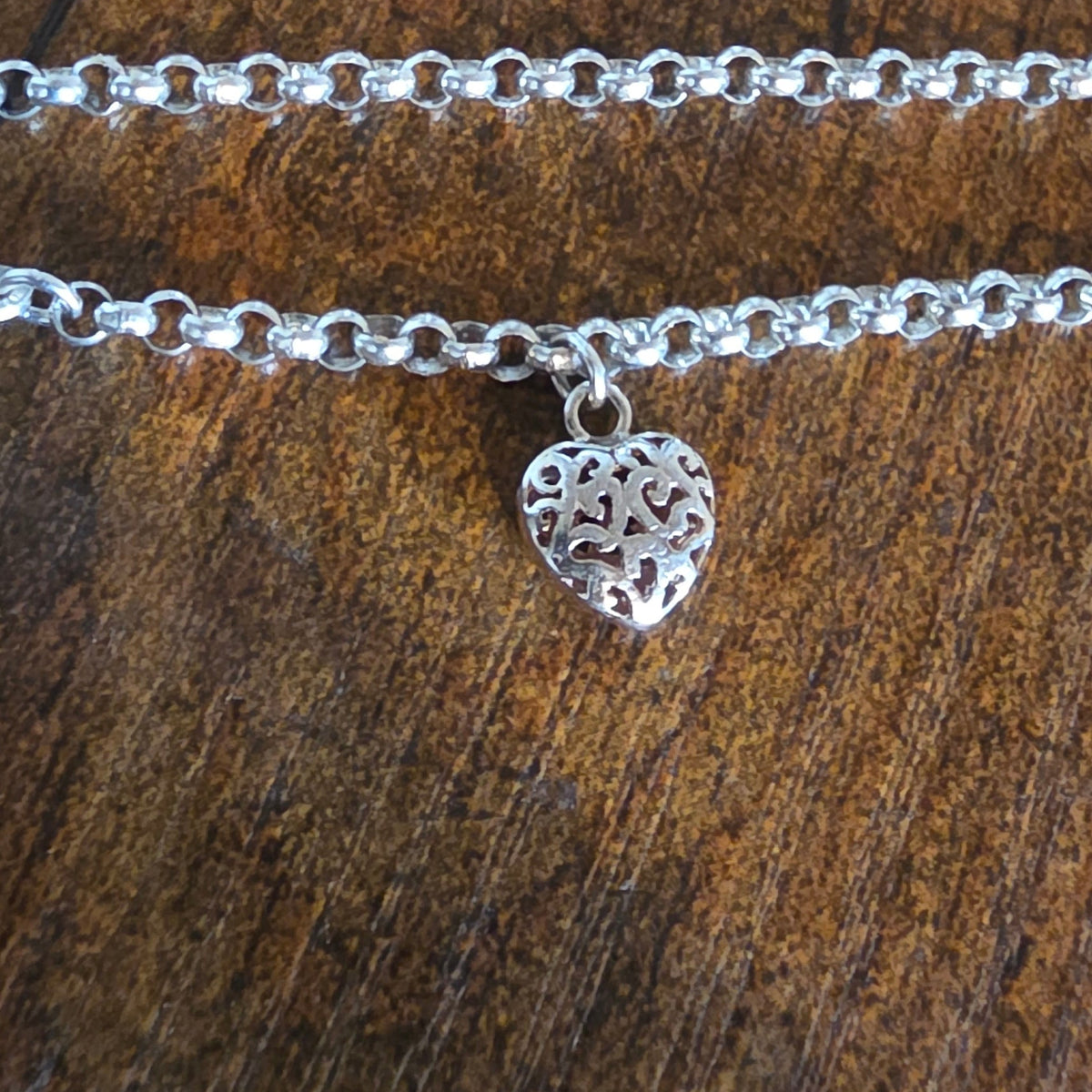 Belcher Chain Bracelet with Filigree Heart Charm, 7.5 Inches